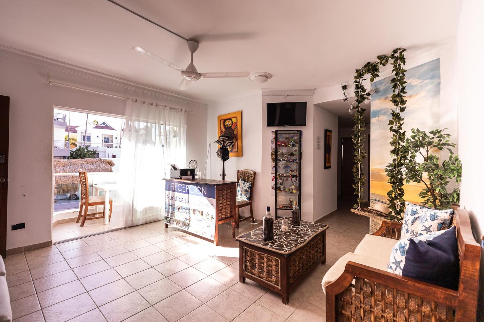 Hostal Las Rosas De Punta Cana Eksteriør billede