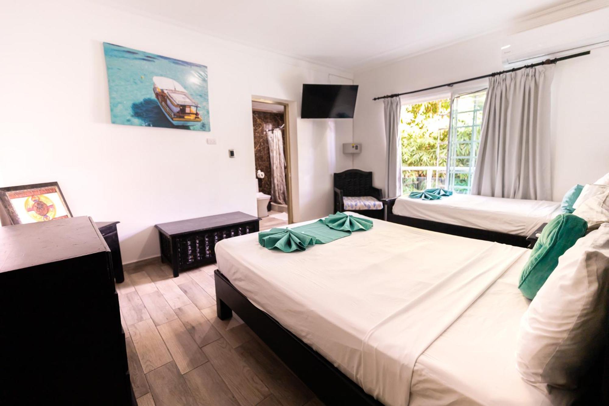 Hostal Las Rosas De Punta Cana Eksteriør billede