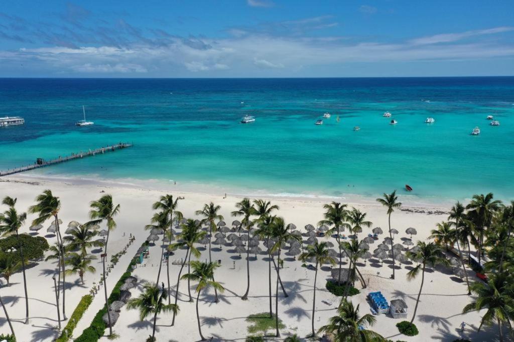 Hostal Las Rosas De Punta Cana Eksteriør billede