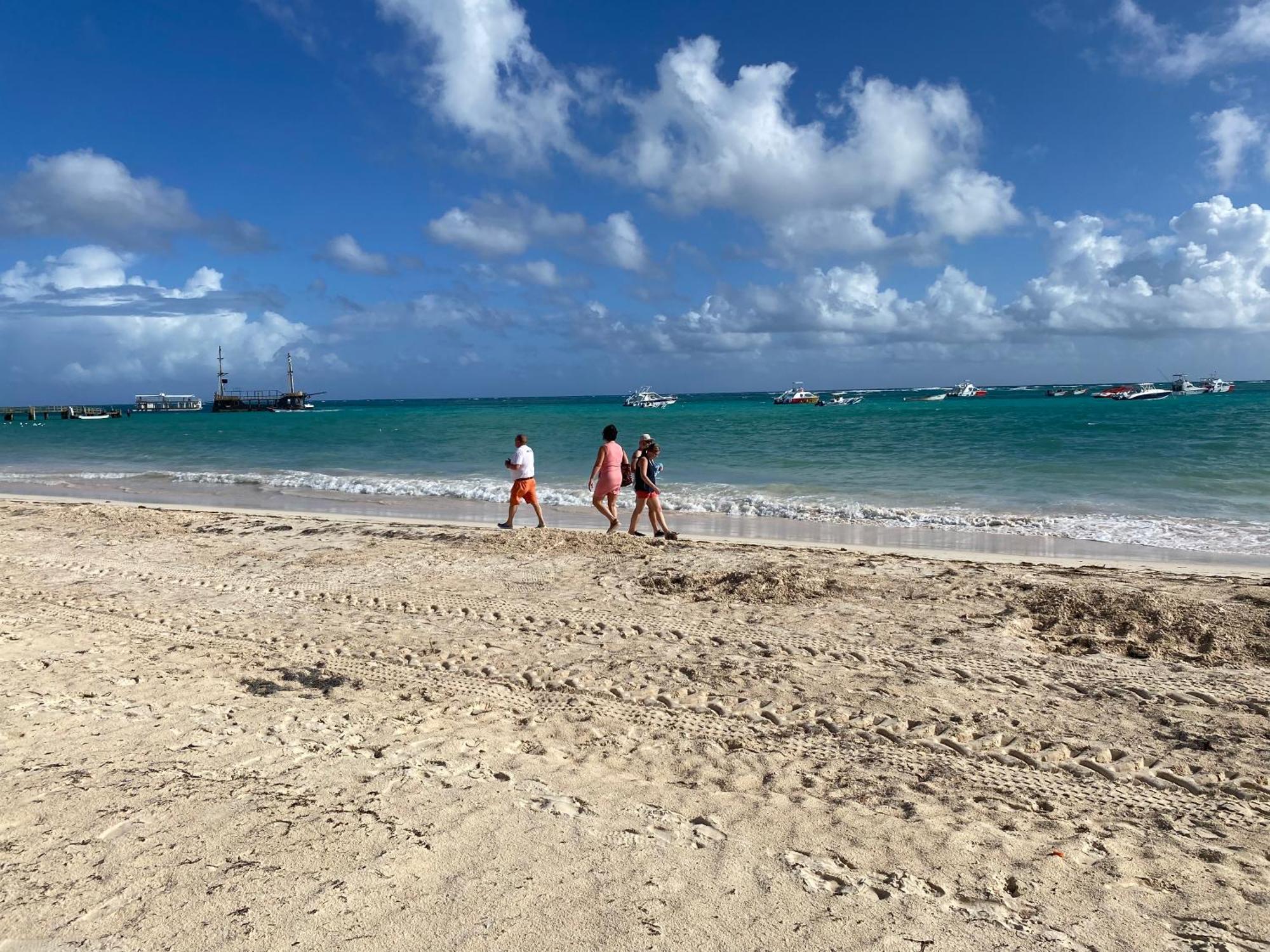 Hostal Las Rosas De Punta Cana Eksteriør billede